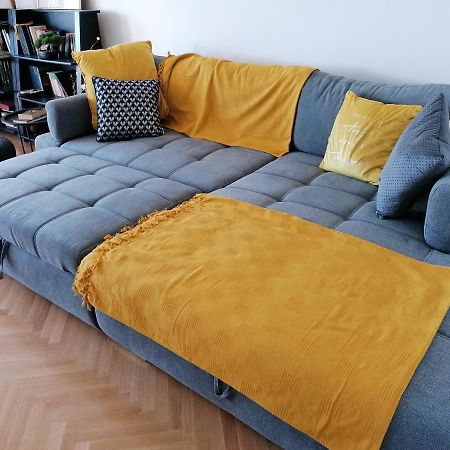 Sunny Spot Apartment Пула Екстериор снимка