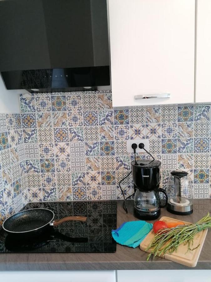 Sunny Spot Apartment Пула Екстериор снимка